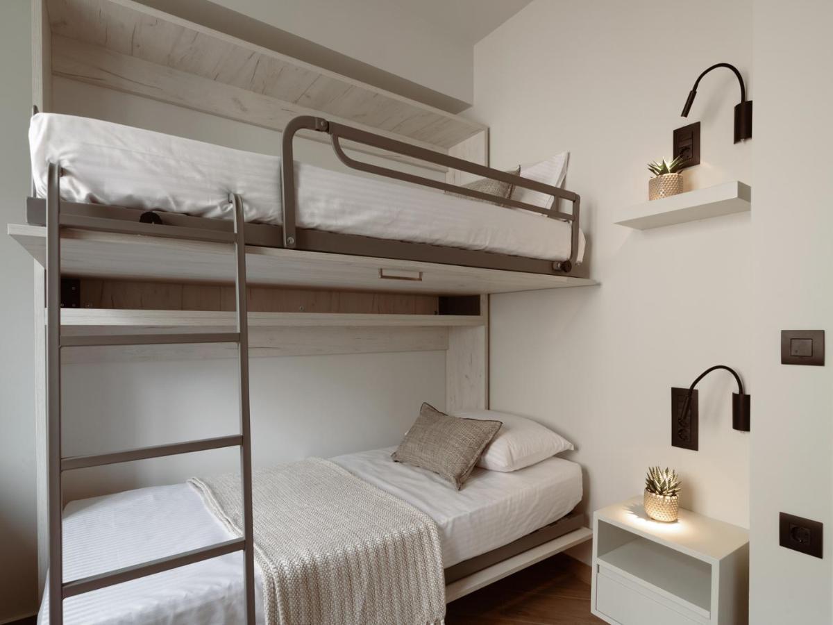 Point Ephemere Beachfront Apartments Zante Extérieur photo